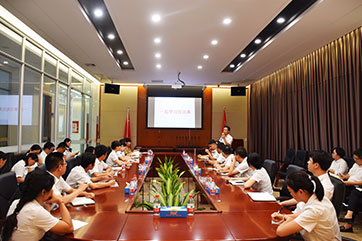 廣東霸王花集團(tuán)舉辦《民法典》培訓(xùn)