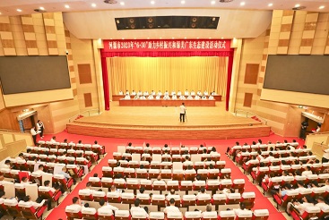 助力鄉村振興，彰顯企業擔當——廣東霸王花集團榮獲2022年度河源市廣東扶貧濟困“萬綠杯”金杯