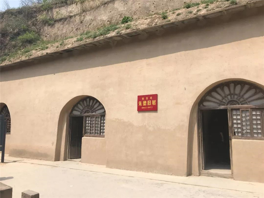 1534302754852982.jpg 4.jpg